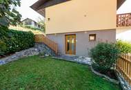 Einfamilienhaus mit Einliegerwohnung, Garage, Carports und Ausblick!