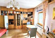 Charmantes älteres Haus mit Potential auf traumhaft idyllischem Grundstück in bester Lage