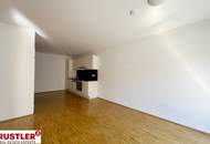 Gut geschnittene 2-Zimmer-Wohnung mit Balkon &amp; niedrigen Heizkosten