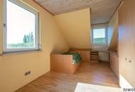 Mehrgenerationenhaus | vier Grundstücke, ca. 2.117 m² Grund, Pool, Sauna, zwei Garagen & großer Garten im Wienerwald
