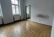 93 m² voller Möglichkeiten: Gestalten Sie Ihr persönliches Altbaujuwel Sanierungsbedürftig