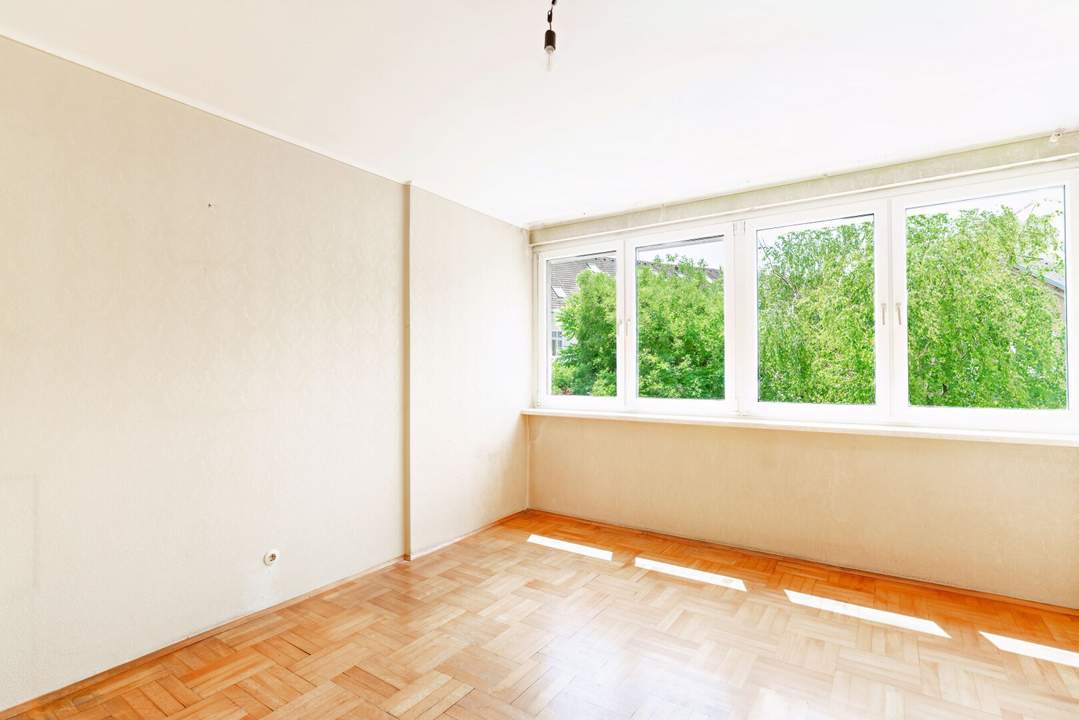 Solide 2-Zimmer Wohnung mit Wintergarten und Balkon