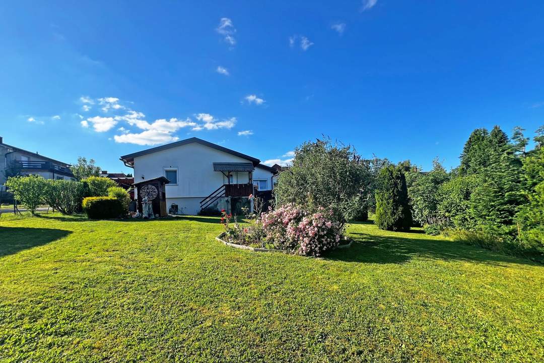 Attraktives Einfamilienhaus - ruhig, gepflegt und mit großem Garten - ideal für Familien!