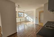 Ankommen und wohlfühlen: Stilvolle Dachgeschosswohnung mit Parkplatz