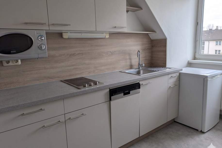 Vermietete, zentrale Dachgeschoßwohnung, Wohnung-kauf, 90.000,€, 8160 Weiz