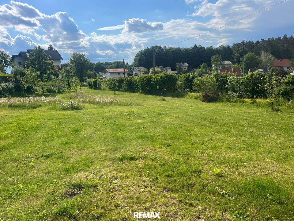 Baugrundstück in sonniger Aussichtslage