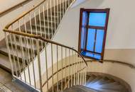 Helle Altbauwohnung mit Erkerzimmer im 18. Bezirk - Renovierungsbedarf mit Potenzial