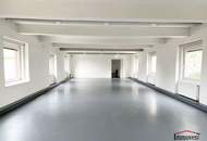 Kompaktes, teil-saniertes Büro auf Campusgelände