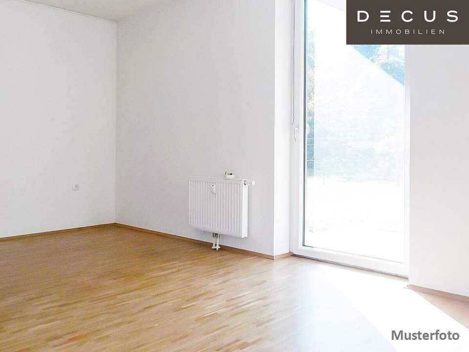| GROSSER GARTEN | 2-ZIMMER-WOHNUNG | SEPARATE KÜCHE | TOP ANBINDUNG