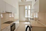 Nähe Stadtpark: Großzügige 137 m² Altbauwohnung mit kleinem Balkon