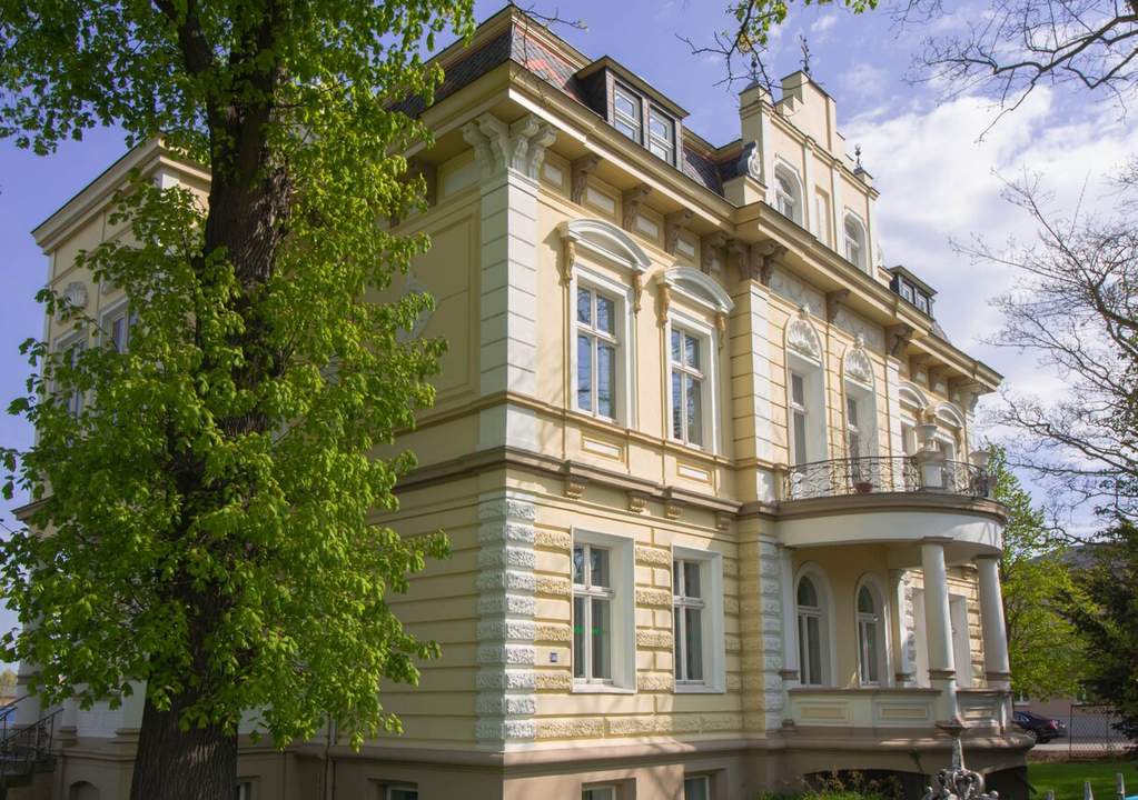 Traumhafte Villa mit einzigartigem Grünblick!