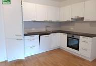 Einziehen & wohlfühlen! Karmeliterhof: 2-Zimmer-Wohnung in unschlagbarer Lage!