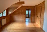 Charmantes Holzblockhaus (Wunsch-Haus) in wunderschöner Natur- und Aussichtslage in Bubing