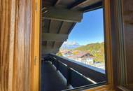 das ultimative Wohnvergnügen in Kitzbühel – modern sanierte Dachgeschosswohnung mit Balkon und Garage!