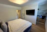 NEUBAU IN SONNIGER RUHELAGE MIT GROßZÜGIGEM BALKON &amp; ANKLEIDEZIMMER