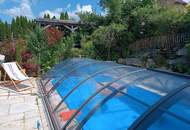 Exklusives Mehrfamilienhaus mit Ateliercharakter, Einliegerwohnung und Pool