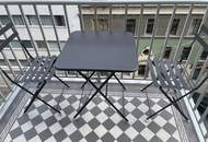 Unmittelbare Naschmarkt-Nähe: Sehr helle Altbauwohnung