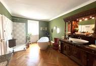 Weitra: Wohn- und Geschäftshaus mit einzigartiger Fassade