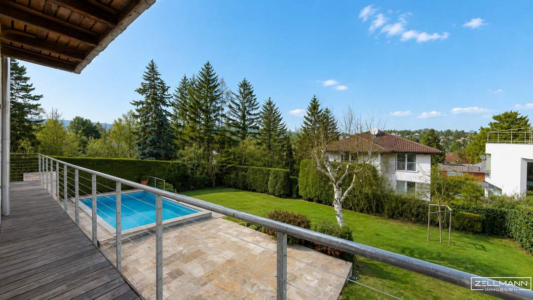 ARCHITEKTENVILLA MIT POOL AM LAINZER TIERGARTEN – AUSSERGEWÖHNLICHE ARCHITEKTUR IN EXKLUSIVER GRÜNLAGE | ZELLMANN IMMOBILIEN