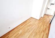 Frühlingsaktion! Entzückende Wohnung im Dachgeschoss in Best- und Ruhelage! Mit Sanierungsbedarf oder als Erstbezug nach Sanierung + Rundum saniertes Traumhaus! Jetzt zugreifen!