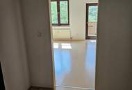 unbefristete 2-Zimmer-Wohnung mit schickem Balkon und Blick ins Grüne