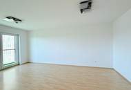 „Wohnen mit Weitblick: Barrierefreie Wohnung im 11. Stock mit Loggia und Stellplatz“