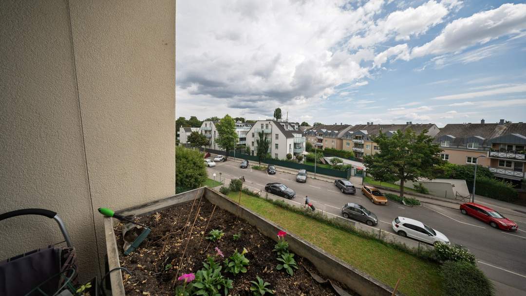 Tolle 2-Zimmer-Wohnung mit 2 Loggien, großer allgemeiner Garten