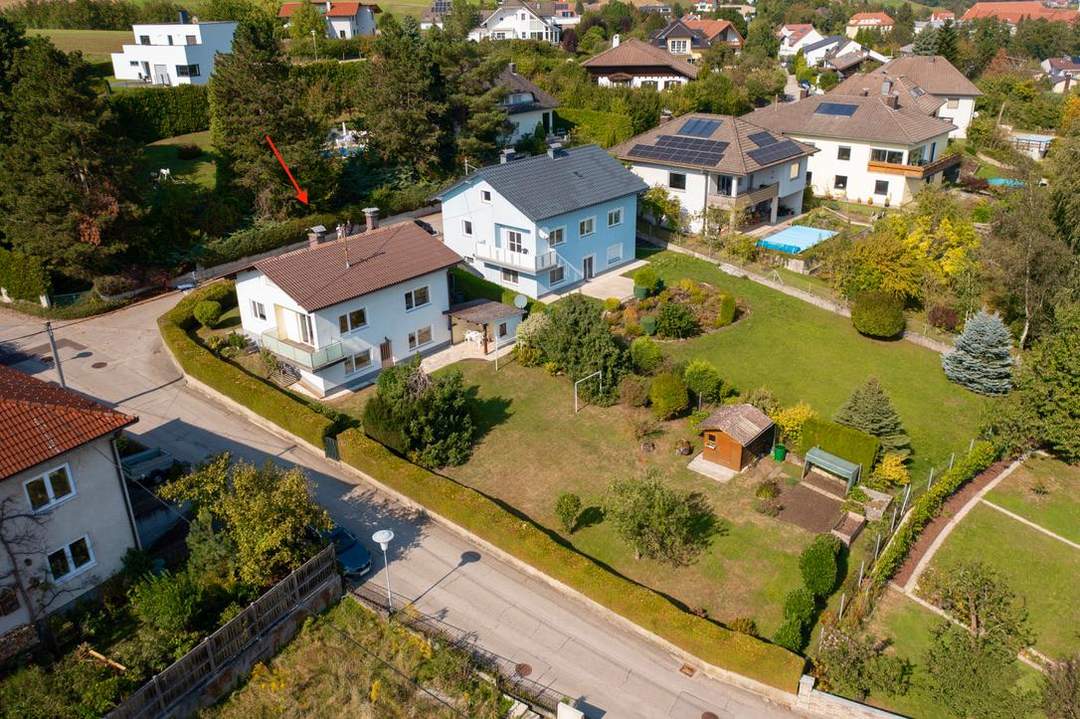 EXKLUSIVE LAGE – 783 m² GRUNDSTÜCK – SOFORT VERFÜGBAR! Gepflegtes Einfamilienhaus mit Garten in grüner/ruhiger Lage!