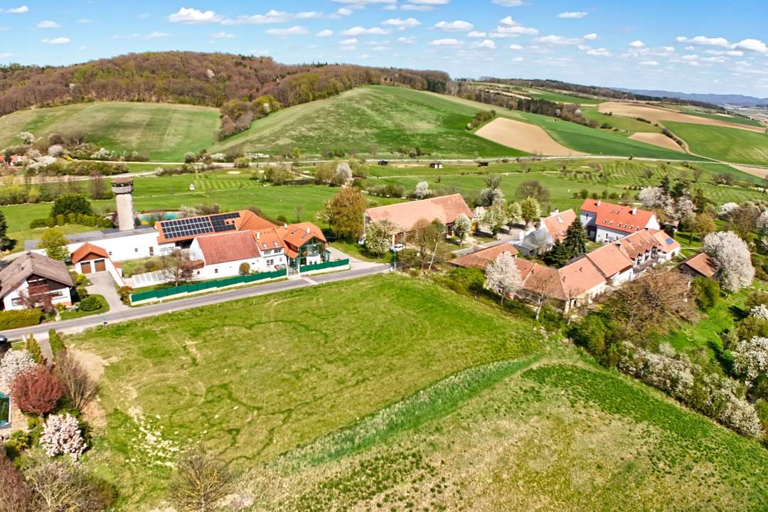 Wohnen direkt am Golfplatz! Ebenes Baugrundstück mit Traumblick