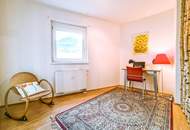 Saggen: Sonnige 2,5-Zimmer-Dachgeschoß-Wohnung mit Westbalkon, Lift und TG-Stellplatz!