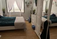 Ausgesprochen gemütliche und großzügig geschnittene Wohnung in herrlich grüner Lage wartet auf Sie! Die erstklassige Infrastruktur lässt keine Wünsche offen!