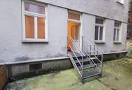 Superschöner Altbau hat Wohnungspaket mit Freiflächen zu vergeben. Anleger & 1 x Eigennutzer.