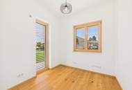 ERSTBEZUG IN WEIKERSDORF | 135 M² | GARTEN, PV, KLIMA &amp; 2 BÄDER