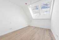 ZUM VERLIEBEN: EIN DACHGESCHOSS-TRAUM MIT BALKON - ERSTBEZUG!