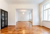 TRAUMHAFTE 4-ZIMMER ALTBAU-WOHNUNG MIT KAMIN