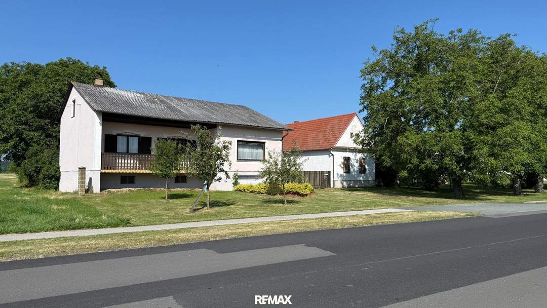 Neuer Preis! Ländliches Traumobjekt – Einfamilienhaus, Streckhof & Stallungen