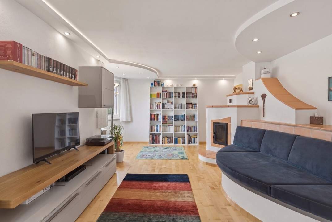 Wohnen in Axams: Gemütliche 3-Zimmer-Wohnung mit Bergblick, Südwest-Balkon & Tiefgarage