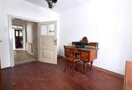 saniertes Landhaus aus 1729 mit Seegrundstücken