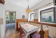 Renovierungsbedürftiges Bauernhaus mit idyllischem Garten in Schalladorf