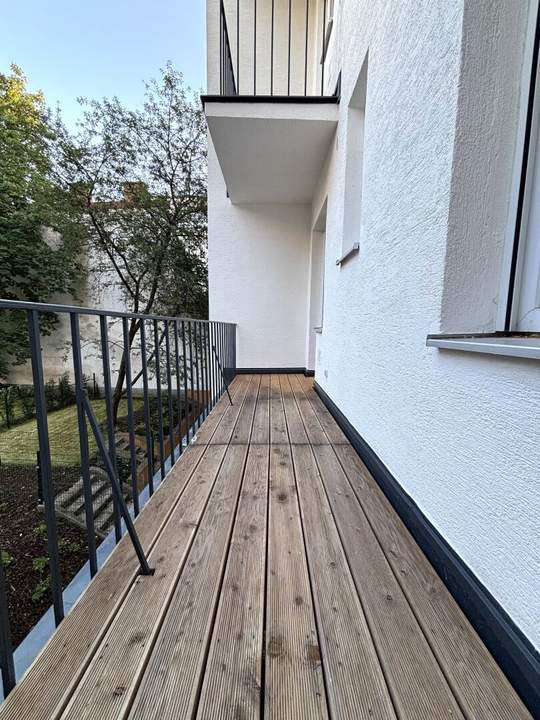 GENERALSANIERTE Terrassenwohnung nahe Türkenschanzpark zum Kauf, 1180!
