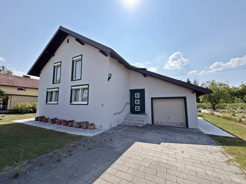 Charmantes Wohnhaus in herrlicher Grünlage!