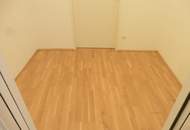 Hofseitige Gartenwohnung mit Terrasse - Traumlage Webgasse!! AB JUNI!!