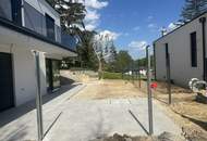 AKTIONSPREIS! Exklusive Doppelhaushälften inkl. Terrasse/Garten + Balkon! TRAUMAUSBLICK auf Burg Liechtenstein! SCHLÜSSELFERTIG!