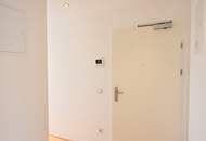 Hofruhelage: Klimatisierte DG-Wohnung und zwei Terrassen