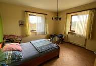 Haus in ruhiger Lage mit Erweiterungsmöglichkeit und großem Nebengebäude!