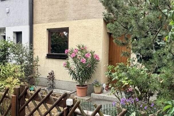 Großzügiges 5-Zimmer-Haus mit Garten in 1230 Wien – Renovierungsprojekt zum Top-Preis!, Haus-kauf, 575.000,€, 1230 Wien 23., Liesing