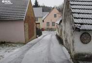 Idyllisches, seniorengerechtes Landhaus mit Nebengebäude und Garten