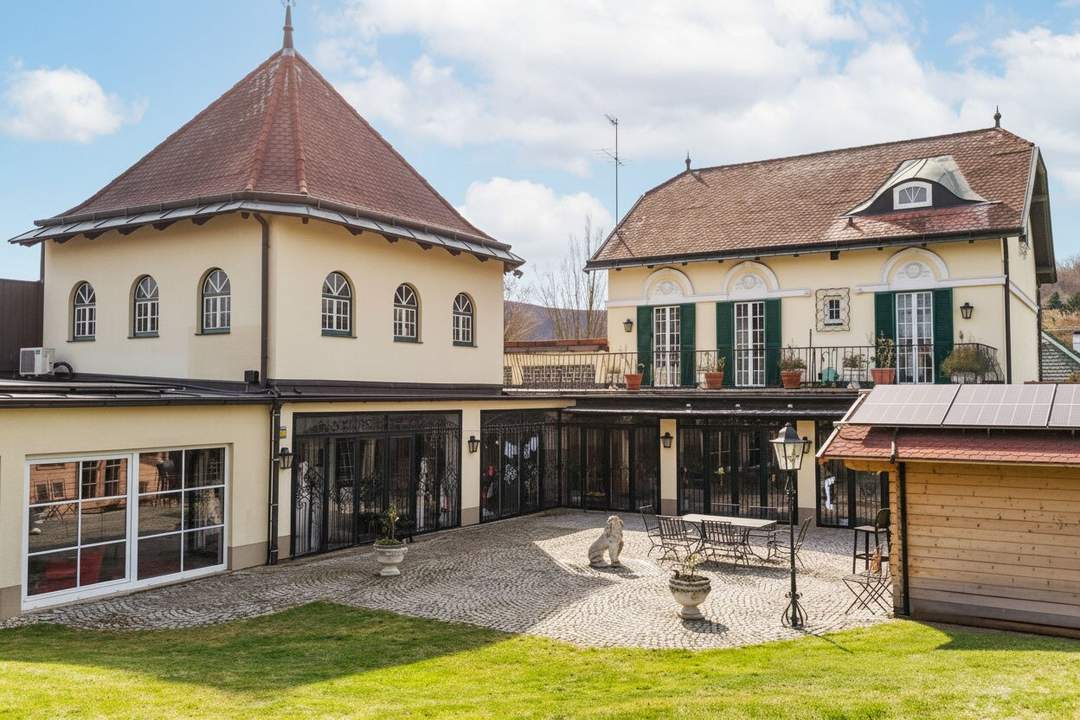 Mondäne Wienerwaldvilla - Eleganz, Privatsphäre und repräsentativer Luxus vereint