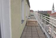 Moderne Dachgeschosswohnung mit Terrasse!
