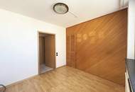 Genießen Sie diesen Weitblick! Teilmöblierte 2 Zimmer Wohnung - mit großem Wintergarten